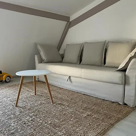 Maison/ Loft Familial à *